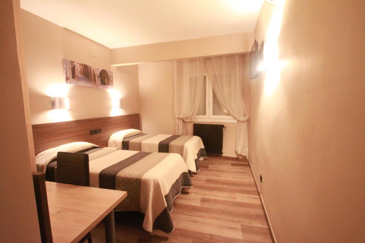 Hotel, H de l'Anton Batea Buitenkant foto